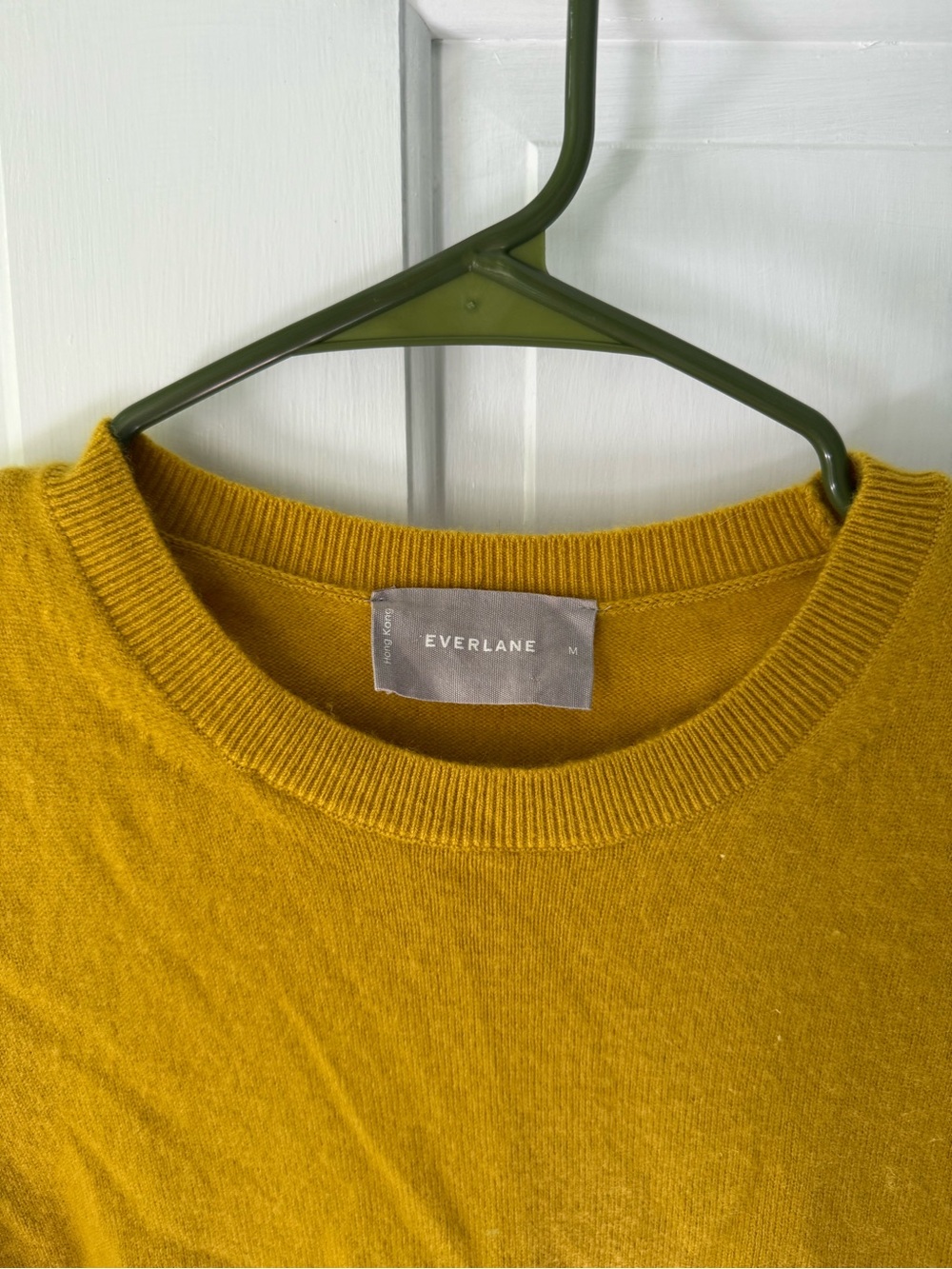 Everlane 100% Cashmere Mustard Yellow Short-Sleeve Crewneck Sweater - Picture 2 of 4
